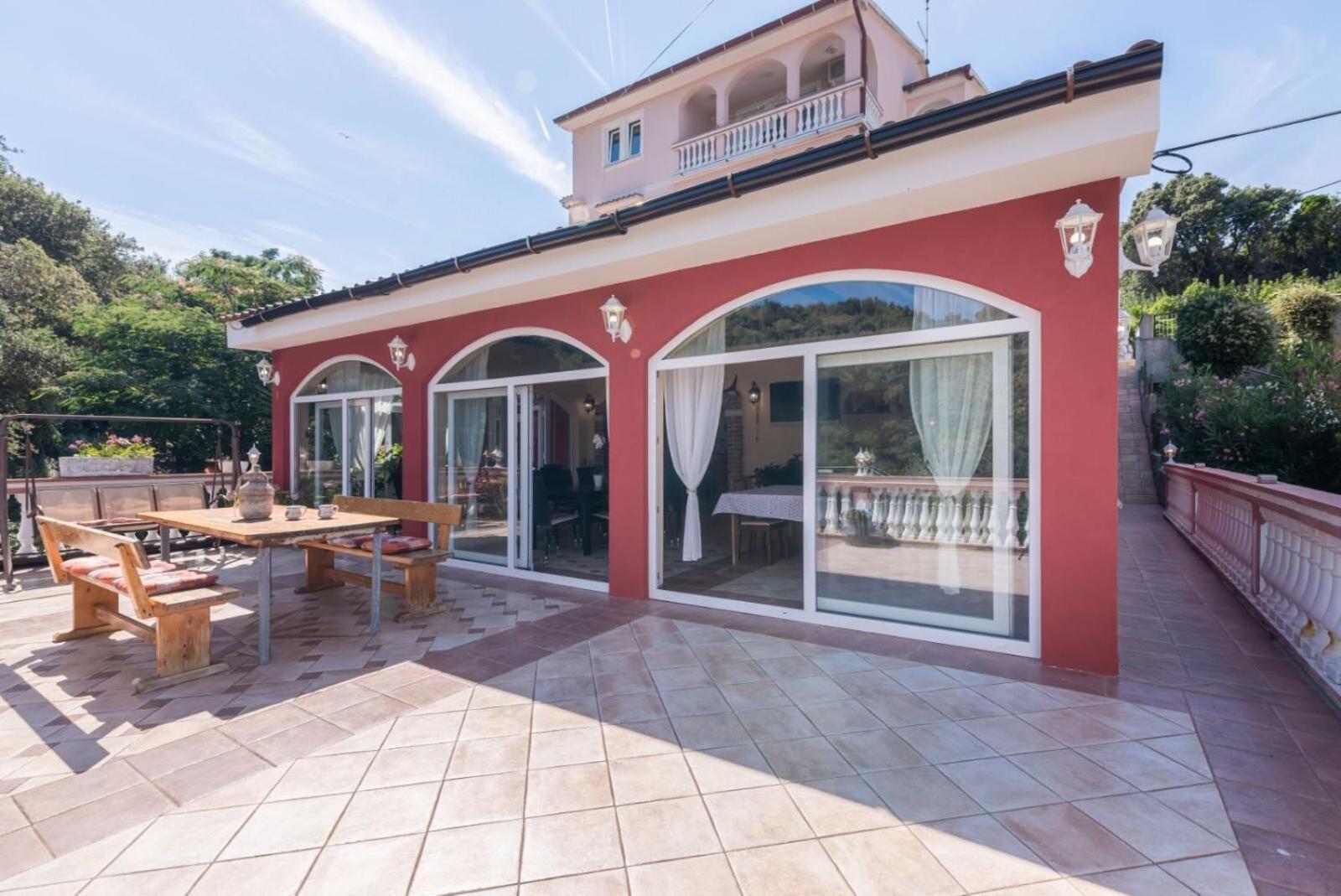 Apartments Barbara Supetarska Draga Εξωτερικό φωτογραφία